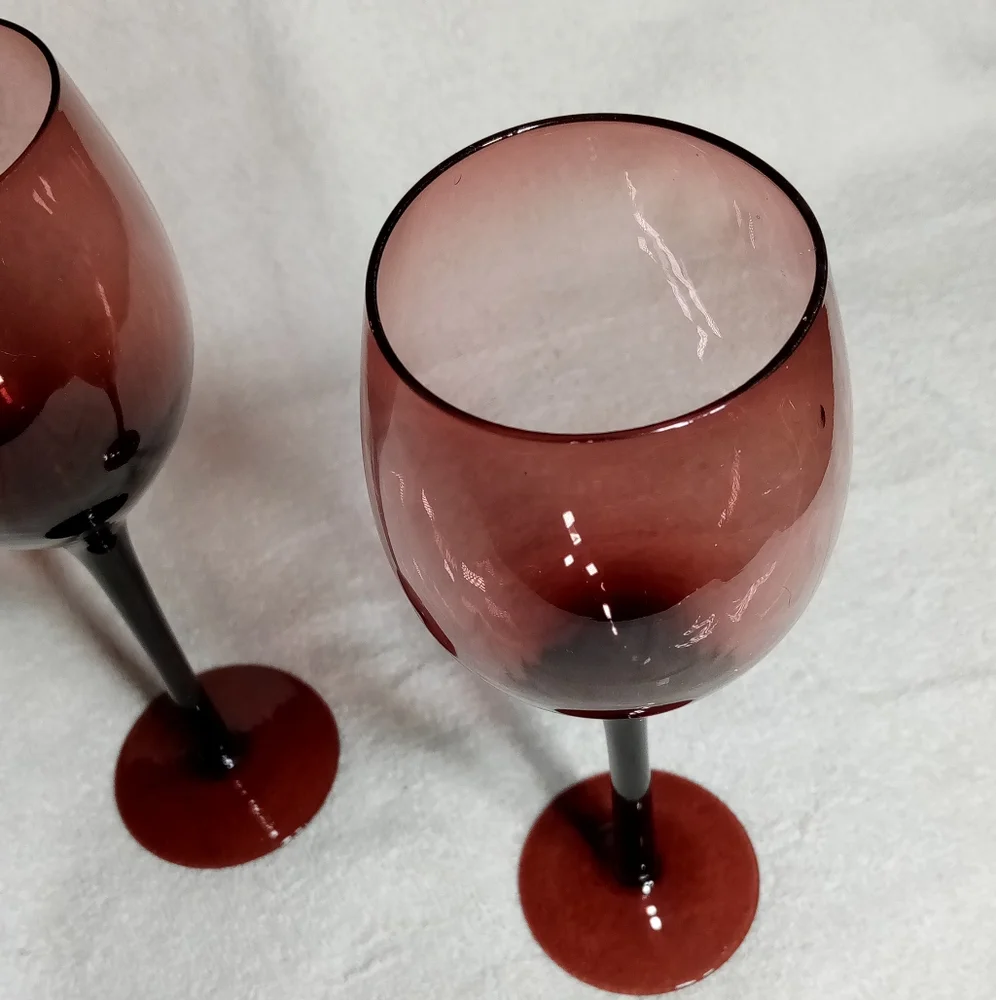 Set of 2 Purple Amethyst 3.8oz Wine Glasses